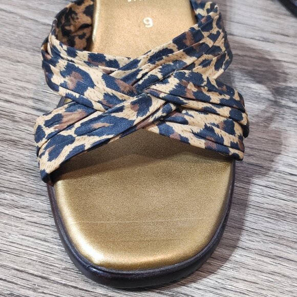 Italian Shoemaker Knot Twist Slides Leopard Print size 9 Slip On Sandals - Picture 7 of 12